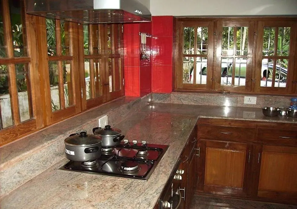 4 Bedroom House@Kottayam Towna/C 812983!5682 Indie