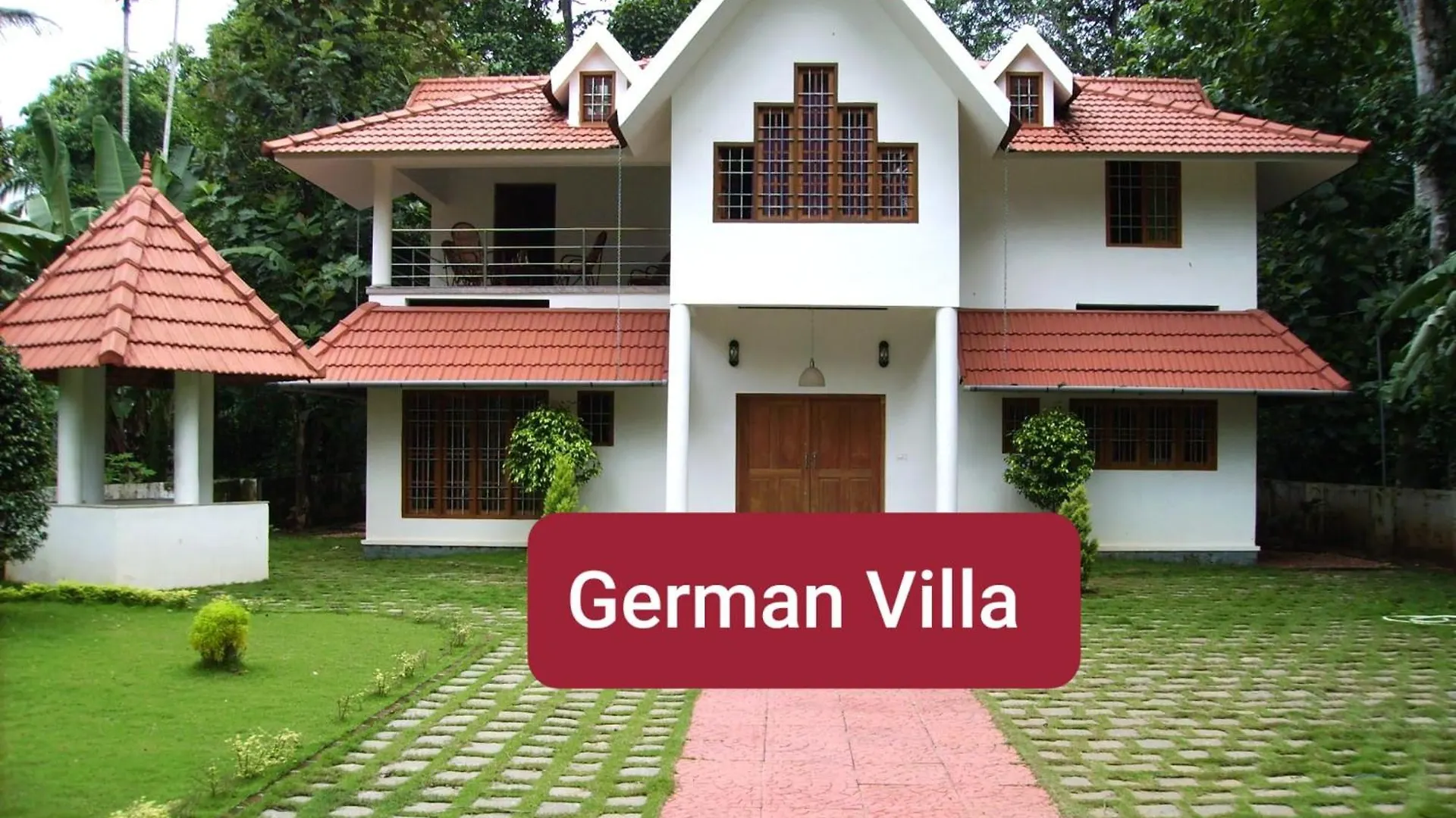 4 Bedroom House@Kottayam Towna/C 812983!5682